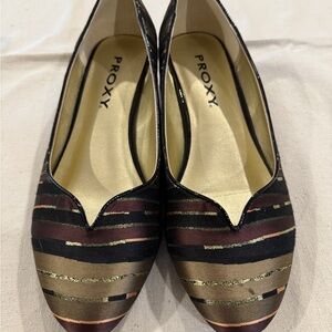 Proxy Women's Black and Gold Striped Wedges - 1.5 Inch Wedge